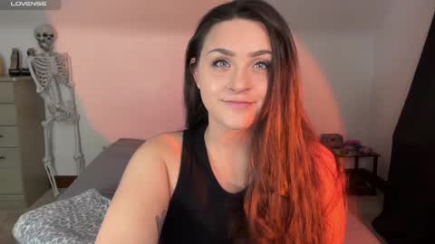 Crystal online show from 3, 3, 2025