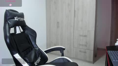 Snapshot of iamdylan777 chatting on 30, 1, 2025 Dylan independent model online show from 30, 1, 2025