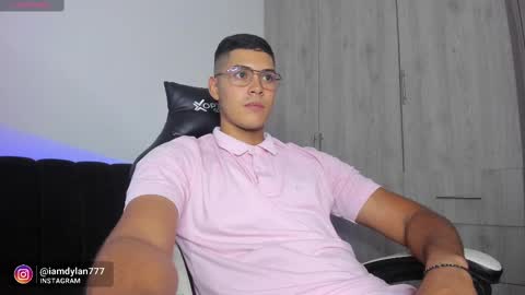 Snapshot of iamdylan777 chatting on 12, 2, 2025 Dylan independent model online show from 12, 2, 2025