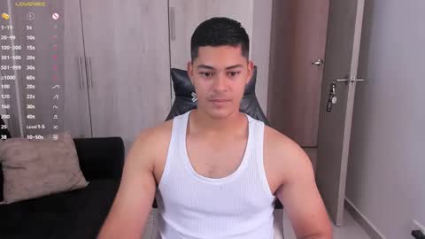 Dylan  independent model  online show from 20, 9, 2025