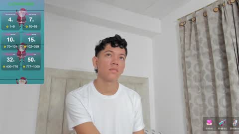 Snapshot of iamjulian_ chatting on 30, 12, 2024 Juliiiiian online show from 30, 12, 2024