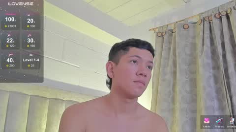 Snapshot of iamjulian_ chatting on 24, 1, 2025 Juliiiiian online show from 24, 1, 2025