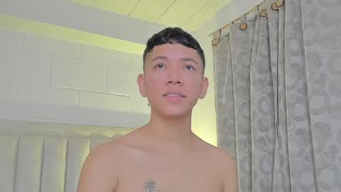 Snapshot of iamjulian_ chatting on 29, 1, 2025 Juliiiiian online show from 29, 1, 2025