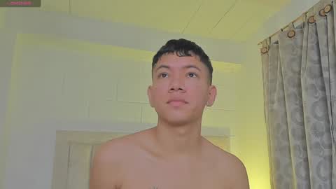 Snapshot of iamjulian_ chatting on 30, 1, 2025 Juliiiiian online show from 30, 1, 2025
