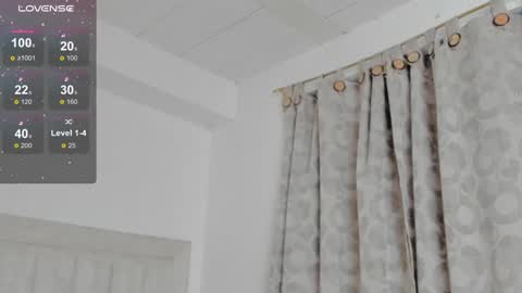 Snapshot of iamjulian_ chatting on 8, 2, 2025 Juliiiiian online show from 8, 2, 2025