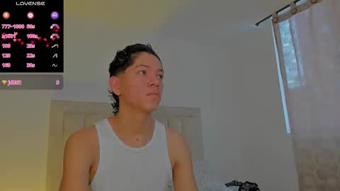 Snapshot of iamjulian_ chatting on 17, 9, 2025 Juliiiiian online show from 17, 9, 2025