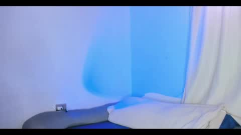 Lara online show from 8, 5, 2026