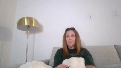 iampoppyy online show from 12, 11, 2025