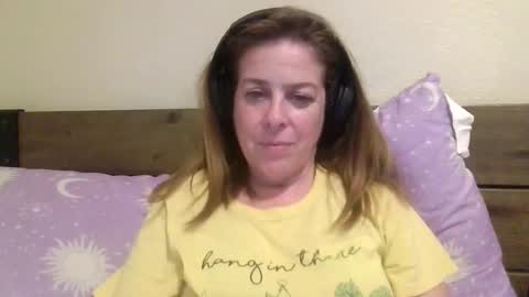 iampoppyy online show from 17, 11, 2025