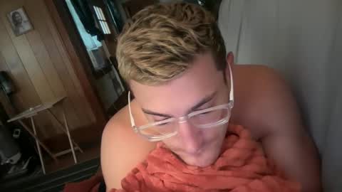 Snapshot of iamtommyparker chatting on 25, 9, 2025 iamtommyparker online show from 25, 9, 2025