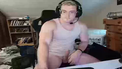 Snapshot of iamtommyparker chatting on 27, 9, 2025 iamtommyparker online show from 27, 9, 2025