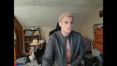 Snapshot of iamtommyparker chatting on 4, 11, 2025 iamtommyparker online show from 4, 11, 2025