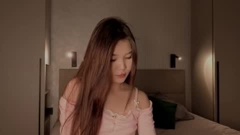 iamyuki_ online show from 20, 10, 2025