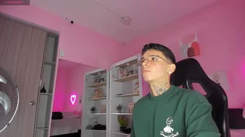 IAN CASTILLO online show from 25, 9, 2025