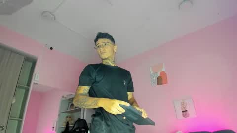 IAN CASTILLO online show from 3, 11, 2025