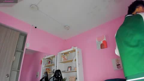 IAN CASTILLO online show from 17, 12, 2025