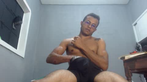 Snapshot of ian_tuner chatting on 30, 12, 2024 ian_tuner online show from 30, 12, 2024