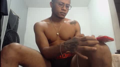 Snapshot of ian_tuner chatting on 5, 10, 2025 ian_tuner online show from 5, 10, 2025