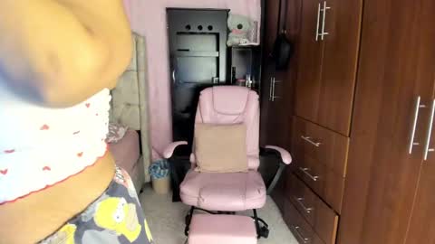 Snapshot of ibby_fay chatting on 26, 9, 2025 Daniela online show from 26, 9, 2025