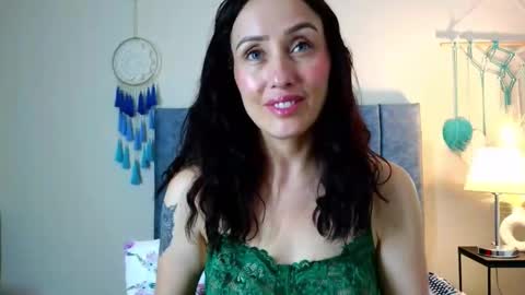 Snapshot of iberianmoonmk chatting on 30, 9, 2025 Iberian Moon online show from 30, 9, 2025