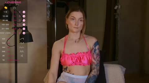 Snapshot of ice_ba_by chatting on 13, 5, 2026 Milena online show from 13, 5, 2026