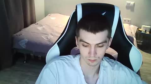 MAX online show from 25, 1, 2025