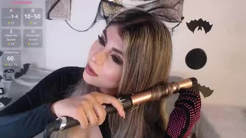 ice_y_abigail online show from 24, 10, 2025