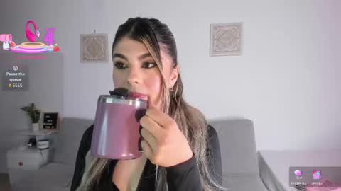 ice_y_abigail online show from 3, 12, 2025