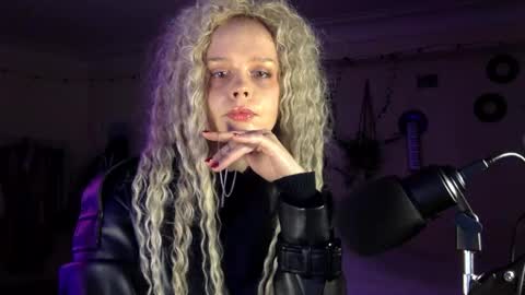 Nina online show from 16, 1, 2026