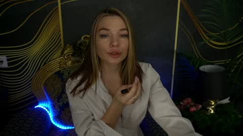 Danielle online show from 28, 12, 2024