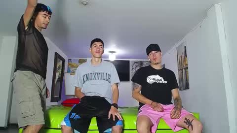 THOMAS AND DAMIAND online show from 28, 9, 2025