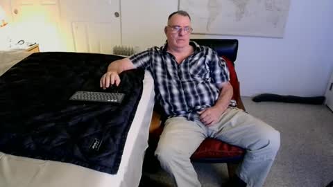 Snapshot of icihristopher chatting on 2, 10, 2025 Christopher online show from 2, 10, 2025