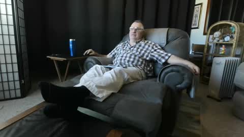 Snapshot of icihristopher chatting on 7, 10, 2025 Christopher online show from 7, 10, 2025