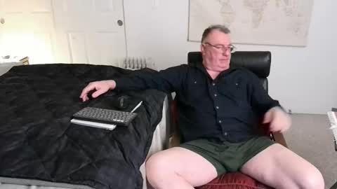 Snapshot of icihristopher chatting on 31, 10, 2025 Christopher online show from 31, 10, 2025