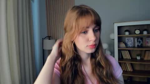 Snapshot of icyhoneybite chatting on 28, 9, 2025 Jane online show from 28, 9, 2025