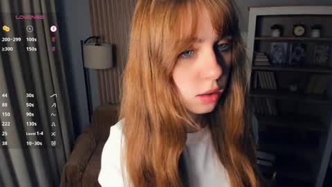 Snapshot of icyhoneybite chatting on 17, 10, 2025 Jane online show from 17, 10, 2025