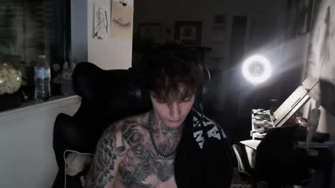Snapshot of icymikey chatting on 10, 7, 2026 IcyMikey online show from 10, 7, 2026