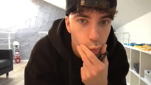 Snapshot of icyninesix chatting on 31, 12, 2024 icyninesix online show from 31, 12, 2024