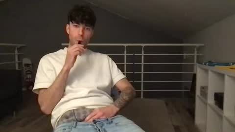 Snapshot of icyninesix chatting on 4, 2, 2025 icyninesix online show from 4, 2, 2025