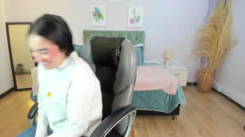 Icy online show from 21, 4, 2026