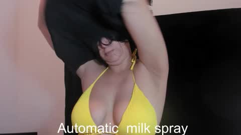 Snapshot of idarazanin24 chatting on 14, 2, 2026 Idara Zanin online show from 14, 2, 2026