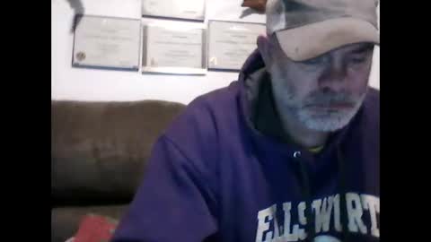 Snapshot of idkwhyidothis348732 chatting on 18, 2, 2025 idkwhyidothis348732 online show from 18, 2, 2025