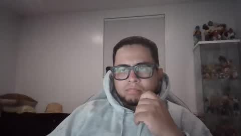 idoyourmom online show from 18, 11, 2025