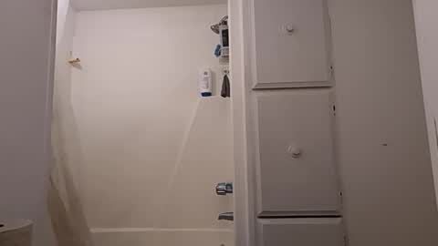 igasu online show from 4, 11, 2025