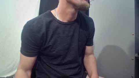 Snapshot of igetherwetter chatting on 30, 10, 2025 Amiri Roue online show from 30, 10, 2025