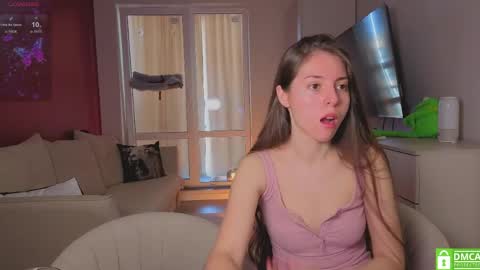 Julia and Mira online show from 3, 5, 2026