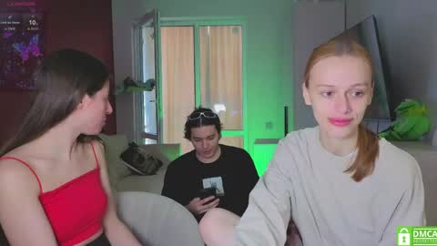 Julia and Mira online show from 12, 5, 2026