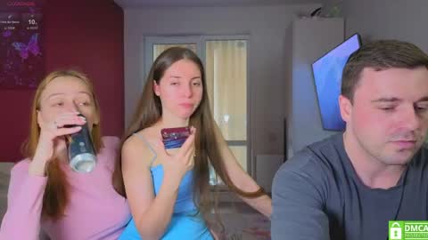 Julia and Mira online show from 16, 5, 2026