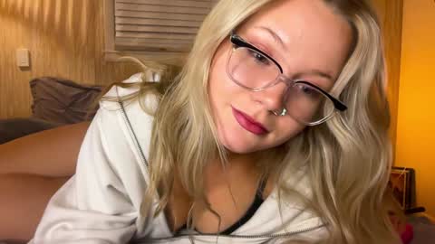 Snapshot of iheartcassie2844 chatting on 8, 1, 2025 cassie online show from 8, 1, 2025