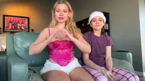 Snapshot of iheartcassie2844 chatting on 17, 2, 2025 cassie online show from 17, 2, 2025